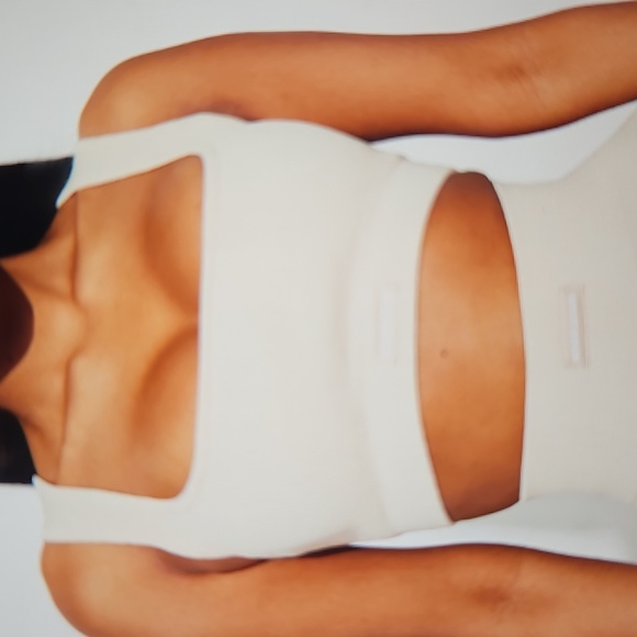 Fashionnova 2pc Sports Bra - Picture 5 of 6